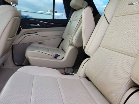 2023 Cadillac Escalade Premium Luxury