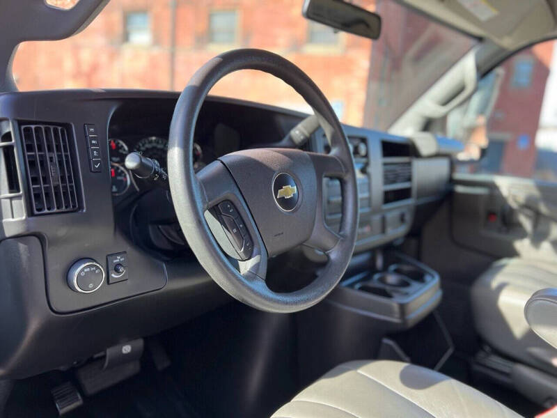 2020 Chevrolet Express 2500