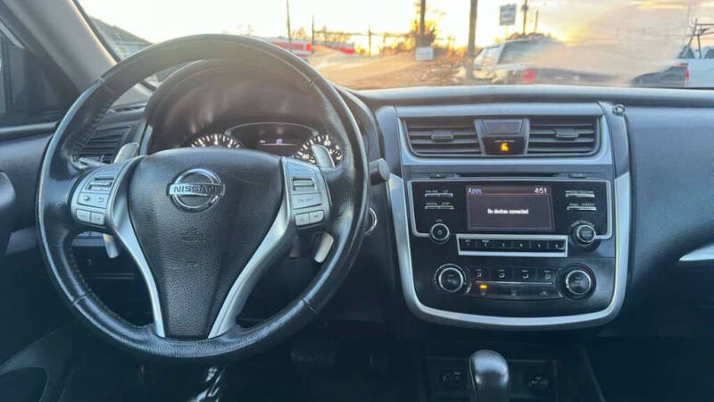 2016 Nissan Altima 2.5 SR