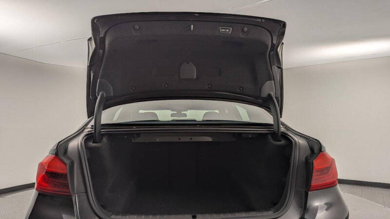 2019 BMW 5 Series 540i