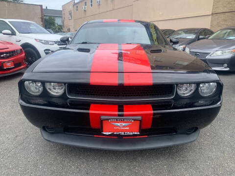 2013 Dodge Challenger SXT Plus