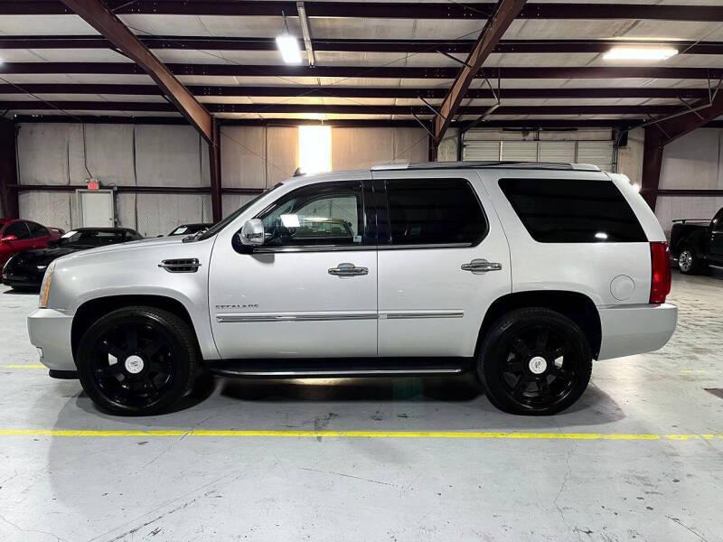 2010 Cadillac Escalade Luxury