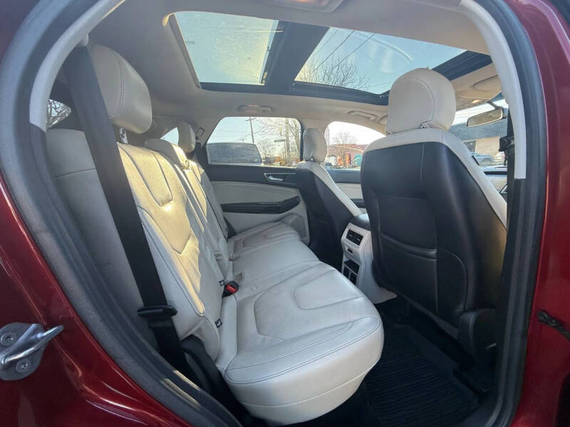 2017 Ford Edge Titanium