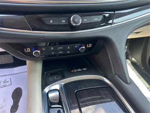 2022 Buick Enclave Essence