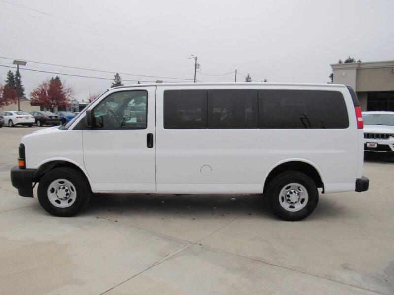 2017 Chevrolet Express LS 2500