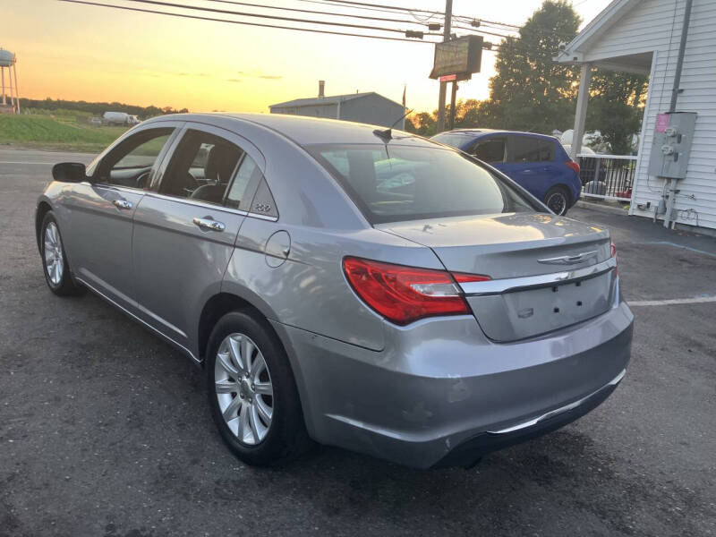 2013 Chrysler 200 Limited