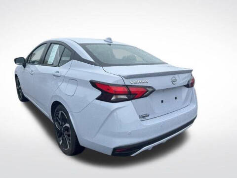 2024 Nissan Versa SR
