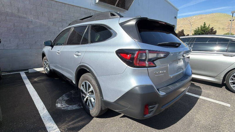 2022 Subaru Outback Premium