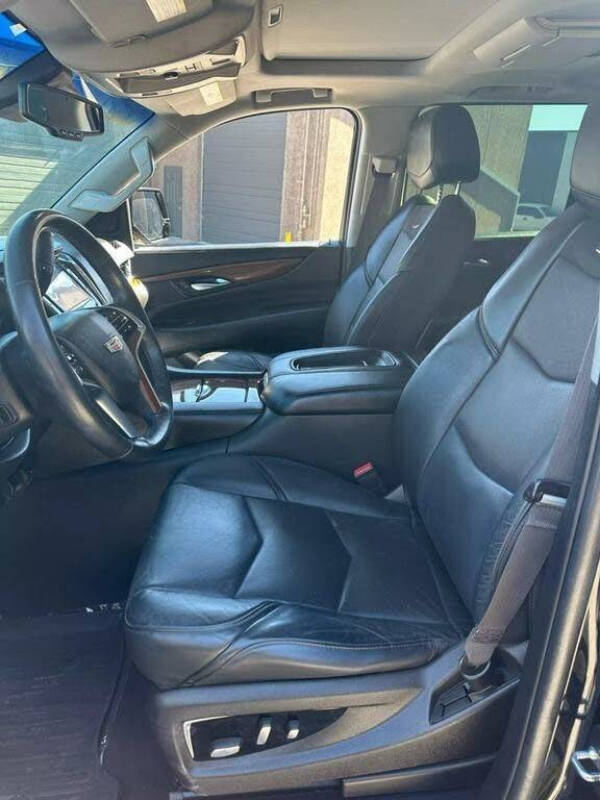 2015 Cadillac Escalade ESV Luxury