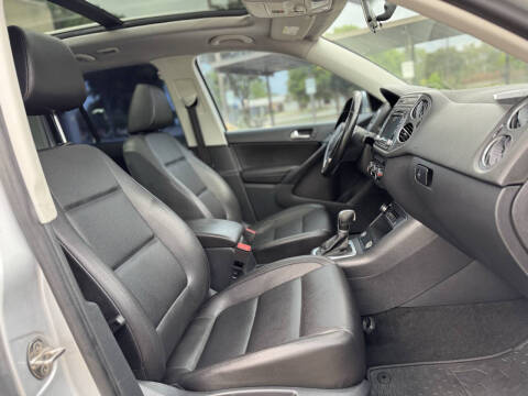 2015 Volkswagen Tiguan S