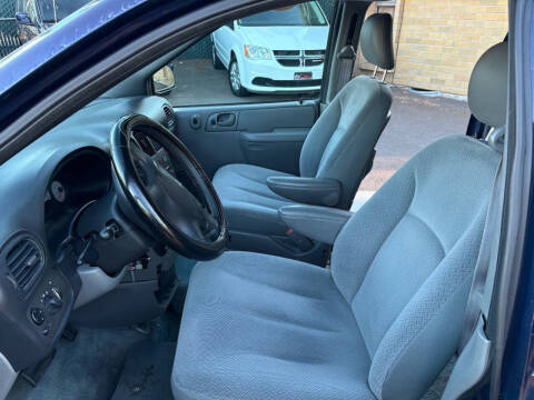 2005 Dodge Grand Caravan SE