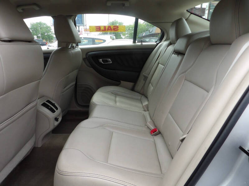 2012 Ford Taurus SEL