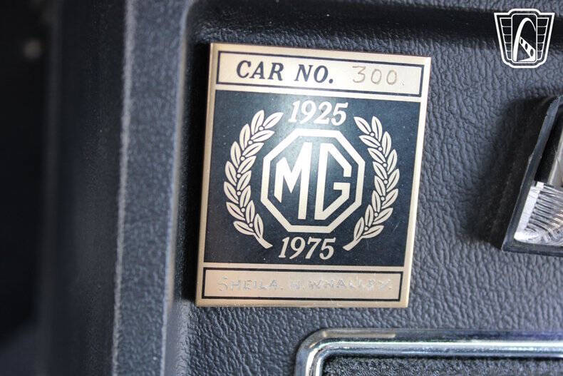 1975 MG B