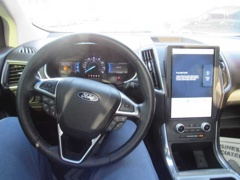 2021 Ford Edge Titanium