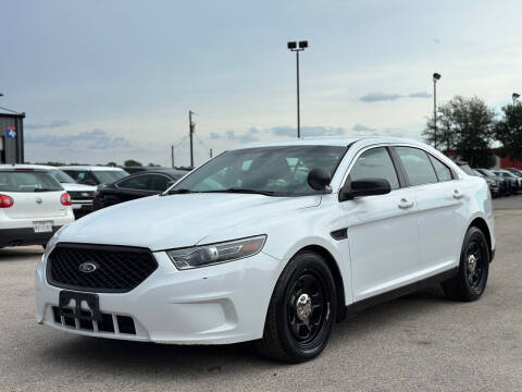 2016 Ford Taurus for sale at Chiefs Auto Group in Hempstead TX