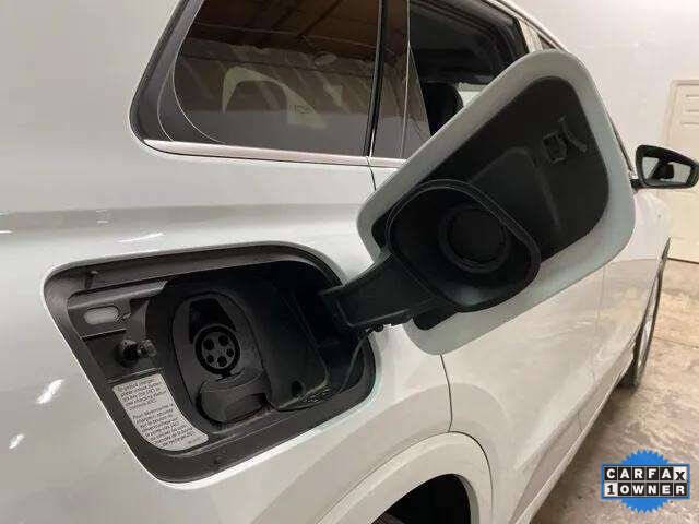 2024 Audi Q4 e-tron quattro Premium Plus 50