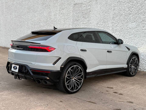 2025 Lamborghini Urus SE