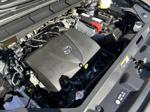 2022 Toyota Highlander LE