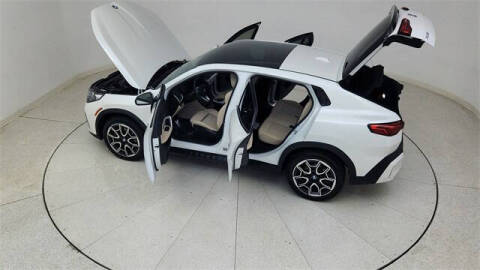 2025 BMW X2 xDrive28i