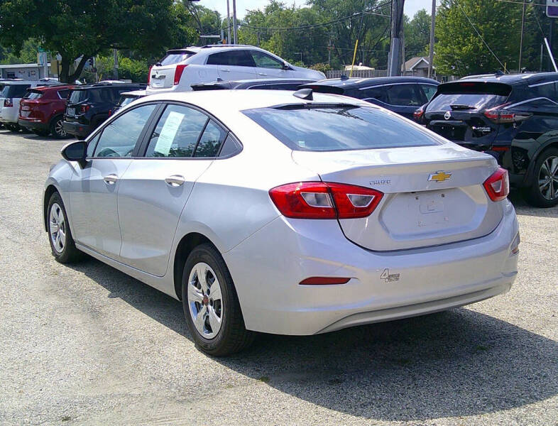 2017 Chevrolet Cruze LS Auto