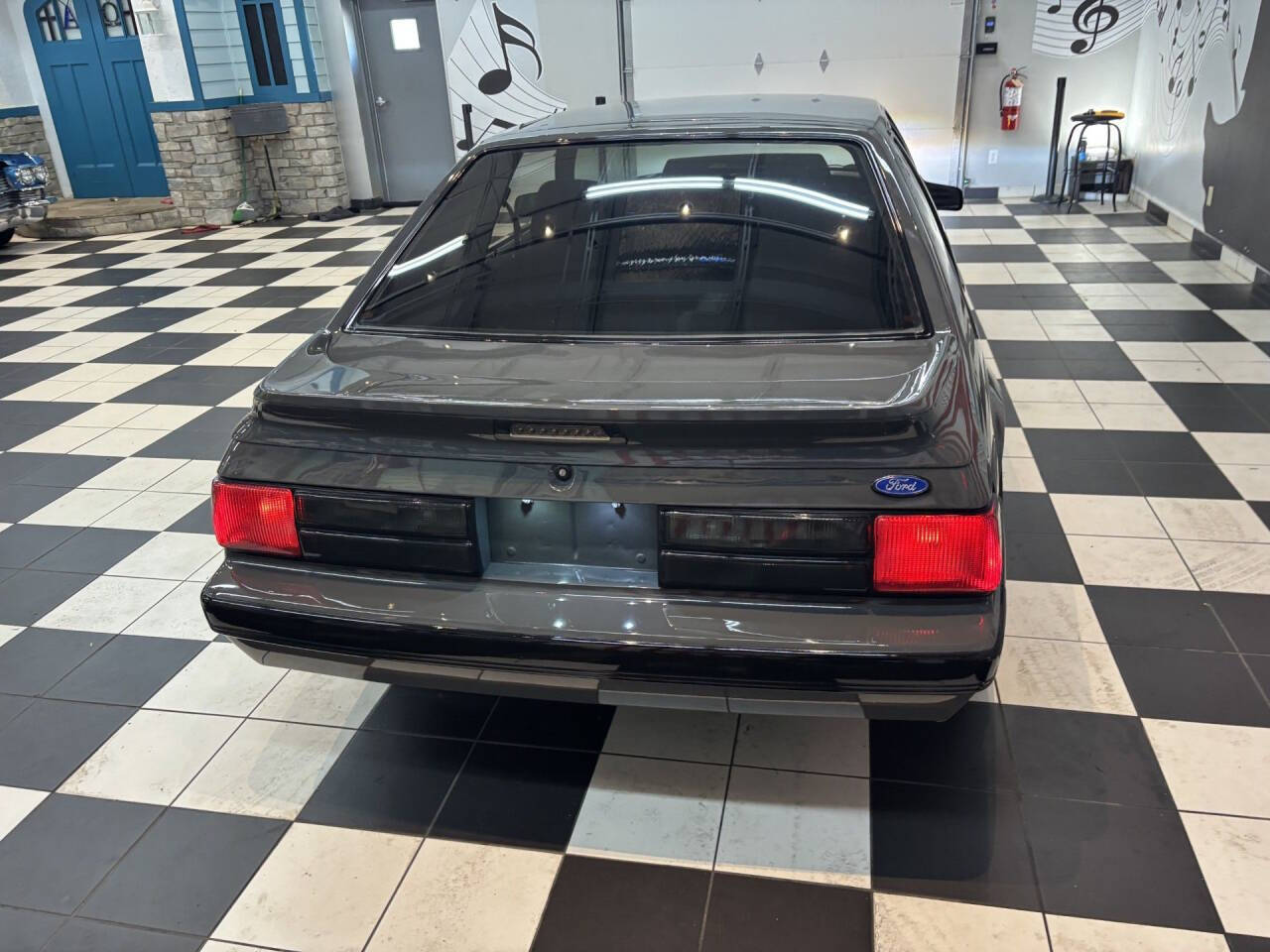 1986 Ford Mustang 26