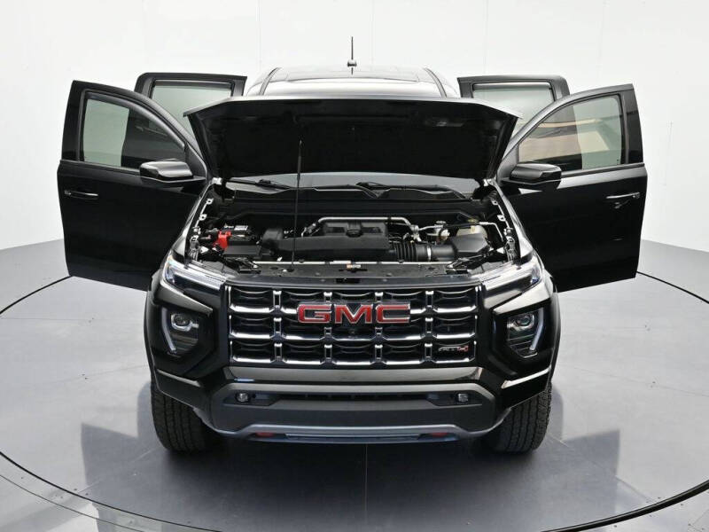 2024 GMC Canyon AT4