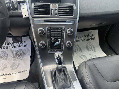 2016 Volvo XC60 T5 Drive-E Premier