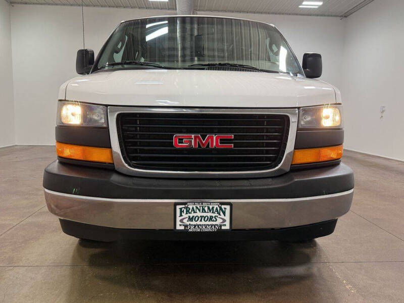 2017 GMC Savana 2500