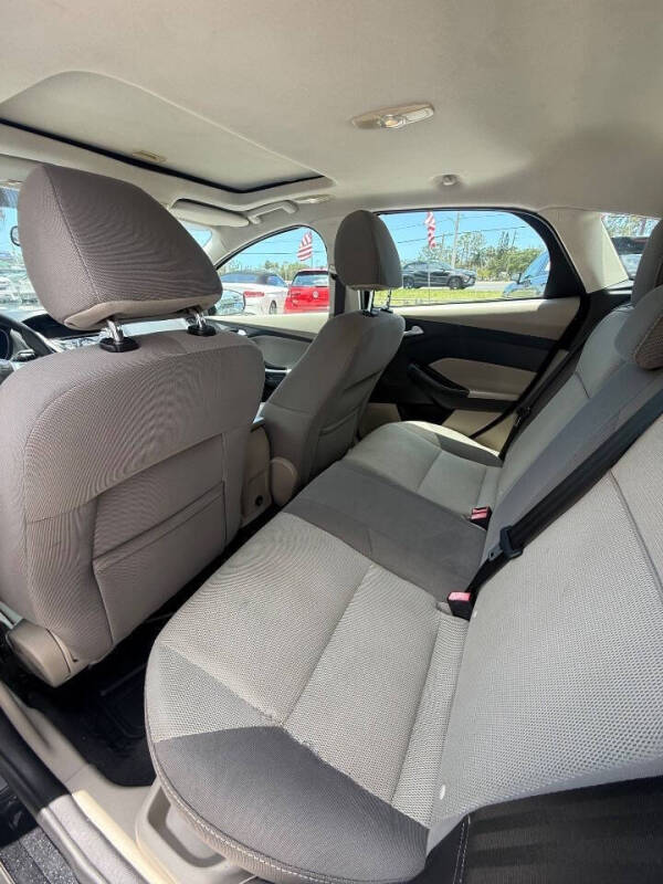 2014 Ford Focus SE