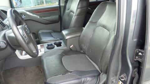 2008 Nissan Pathfinder LE V8