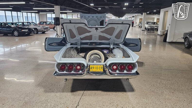 1960 Ford Thunderbird