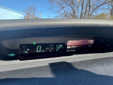 2010 Toyota Prius III