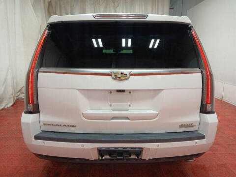 2018 Cadillac Escalade Platinum