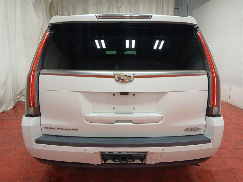 2018 Cadillac Escalade Platinum