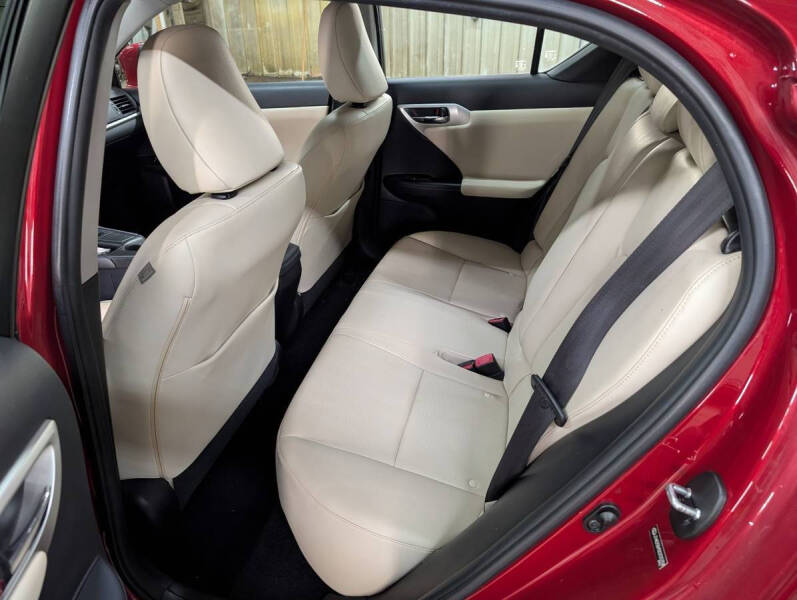 2011 Lexus CT 200h