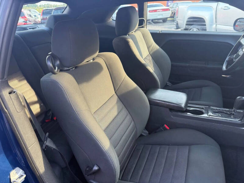 2009 Dodge Challenger SE