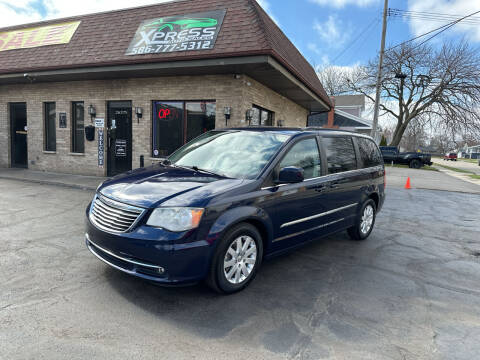 2013 Chrysler Town and Country for sale at Xpress Auto Sales in Roseville MI