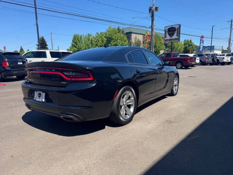 2017 Dodge Charger SXT