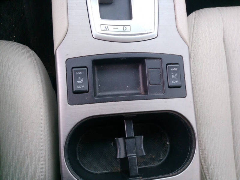 2011 Subaru Legacy 2.5i Premium