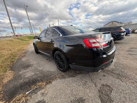 2018 Ford Taurus Limited