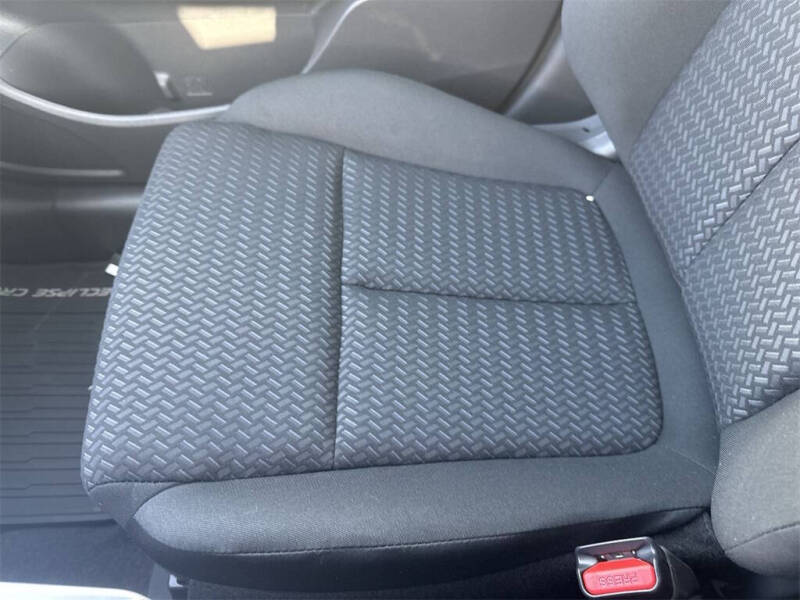 2025 Mitsubishi Eclipse Cross LE