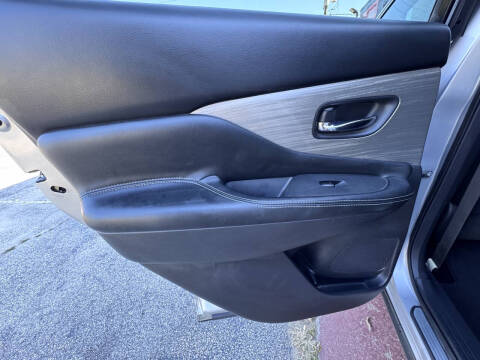 2017 Nissan Murano SV