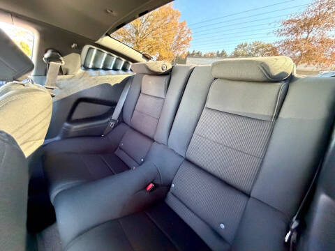 2014 Ford Mustang V6