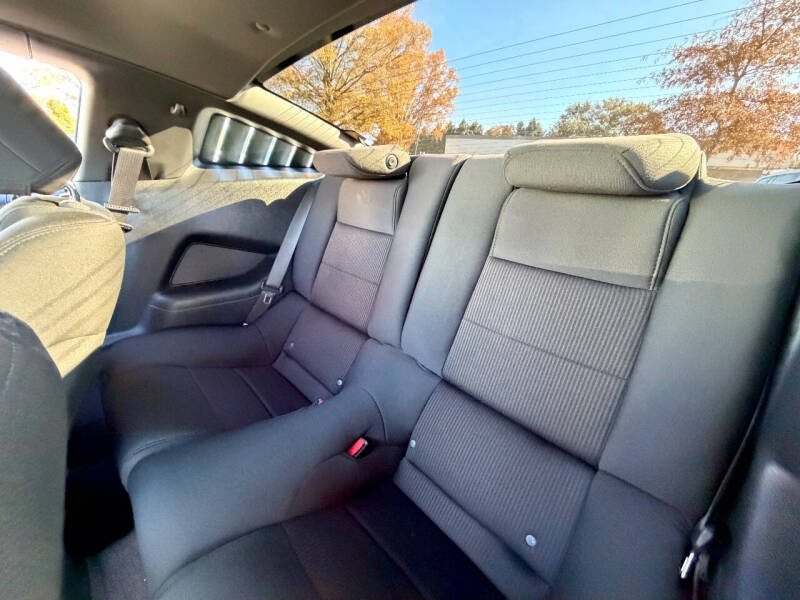 2014 Ford Mustang V6