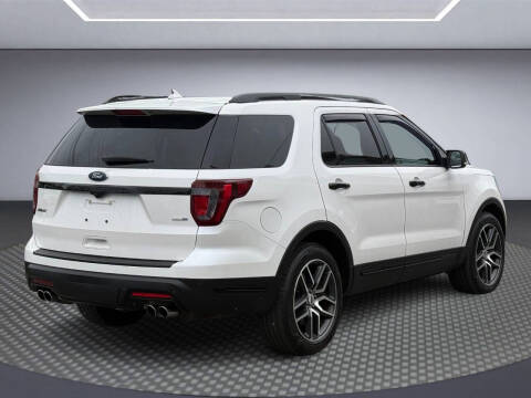 2018 Ford Explorer Sport