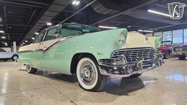 1956 Ford Crown Victoria