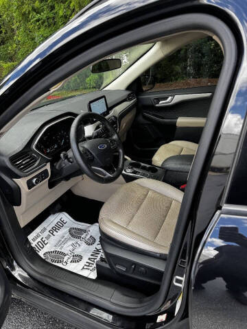 2020 Ford Escape SEL