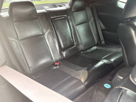 2015 Dodge Challenger SXT Plus