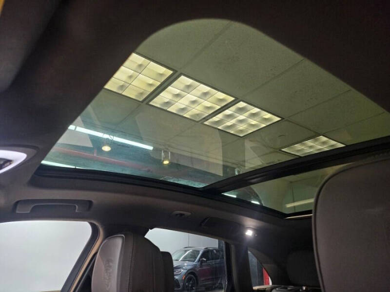 2023 Porsche Macan T