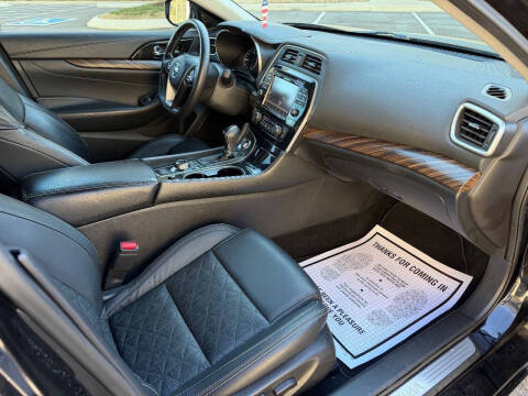 2016 Nissan Maxima Platinum